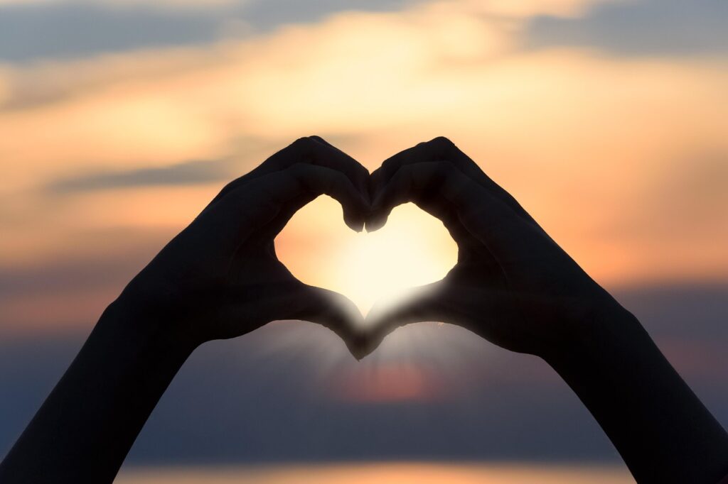 heart, cool backgrounds, sunrise, wallpaper 4k, hands, 4k wallpaper, gesture, nature, valentines day, full hd wallpaper, free wallpaper, desktop backgrounds, 4k wallpaper 1920x1080, love, sunset, mac wallpaper, shape, sign, hd wallpaper, silhouette, symbol, free background, beautiful wallpaper, summer, windows wallpaper, romantic, romance, wallpaper hd, valentine's day, laptop wallpaper, feeling, background
